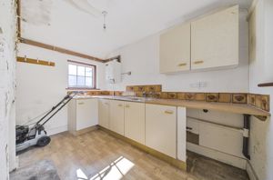 Photo 16- click for photo gallery